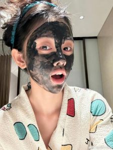 刚睡醒不洗脸可以直接化妆吗_卸妆洁面别偷懒，皮肤干净才健康！