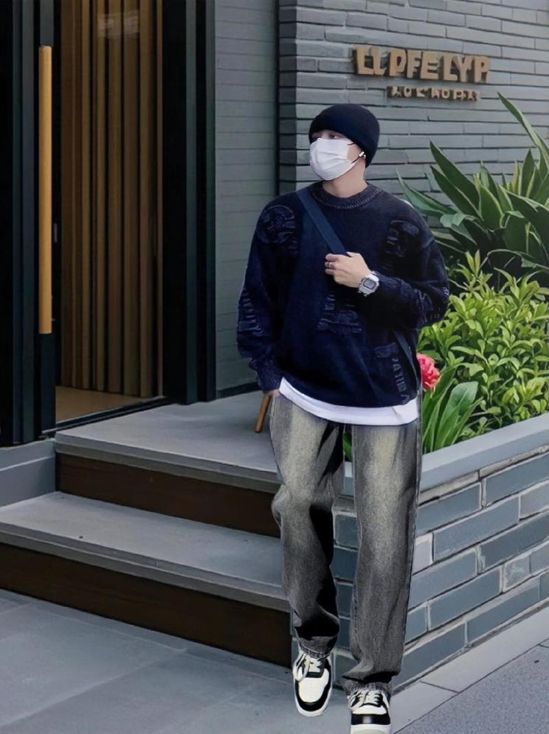 男阔腿牛仔裤搭配鞋子_男士阔腿裤配运动鞋帆布鞋短靴,休闲有型 男阔腿牛仔裤搭配鞋子_男士阔腿裤配运动鞋帆布鞋短靴,休闲有型