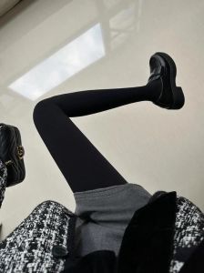 乐福鞋配什么袜子好看女士_乐福鞋配袜显品味，船袜彩袜各显色！