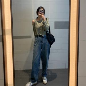 短粗腿适合穿什么裤子_喇叭裤微喇叭裤修饰腿型显高显瘦