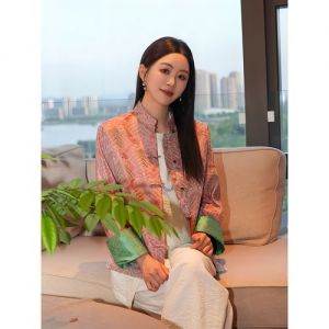 对襟上衣适合多大年龄穿_经典对襟上衣，百搭时尚显气质