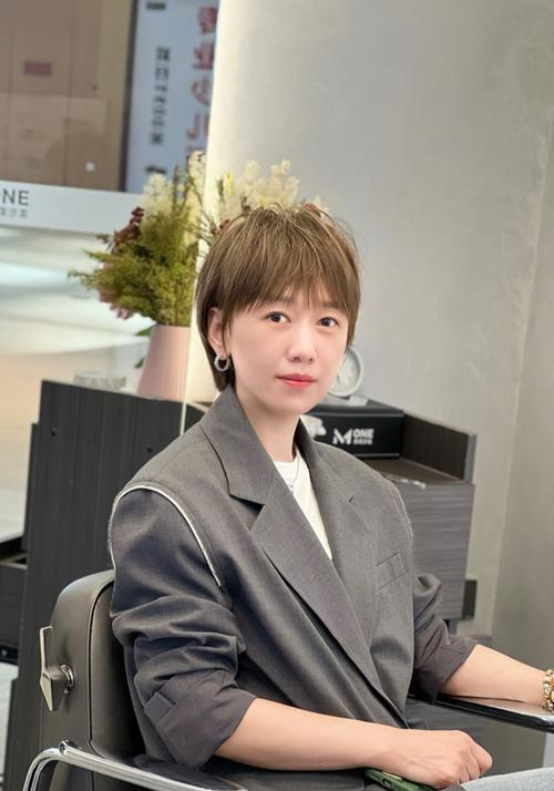 淘宝有个女模特短发,总是出现_淘宝短发模特走红,成视觉焦点! 淘宝有个女模特短发,总是出现_淘宝短发模特走红,成视觉焦点!