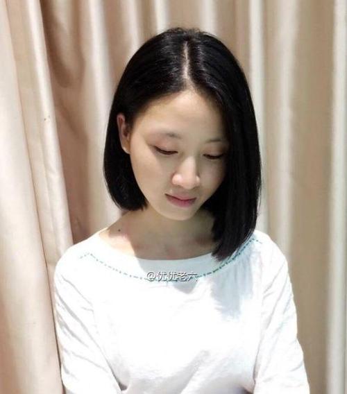 一侧长一侧短短发照片_不对称短发，时尚又显瘦！