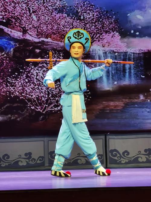 湖南花鼓戏刘海砍樵的演唱技巧_湖南花鼓戏《刘海砍樵》特色赏析