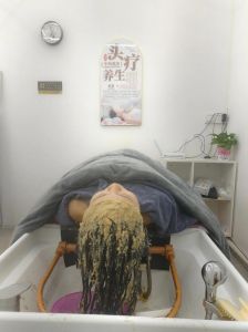 抹生姜头发长得快吗_生姜按摩或助生发，效果因人而异