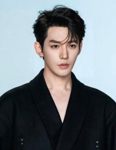 把自己化妆变成男人_高手化妆变男赢拳赛，技术解锁自我表达