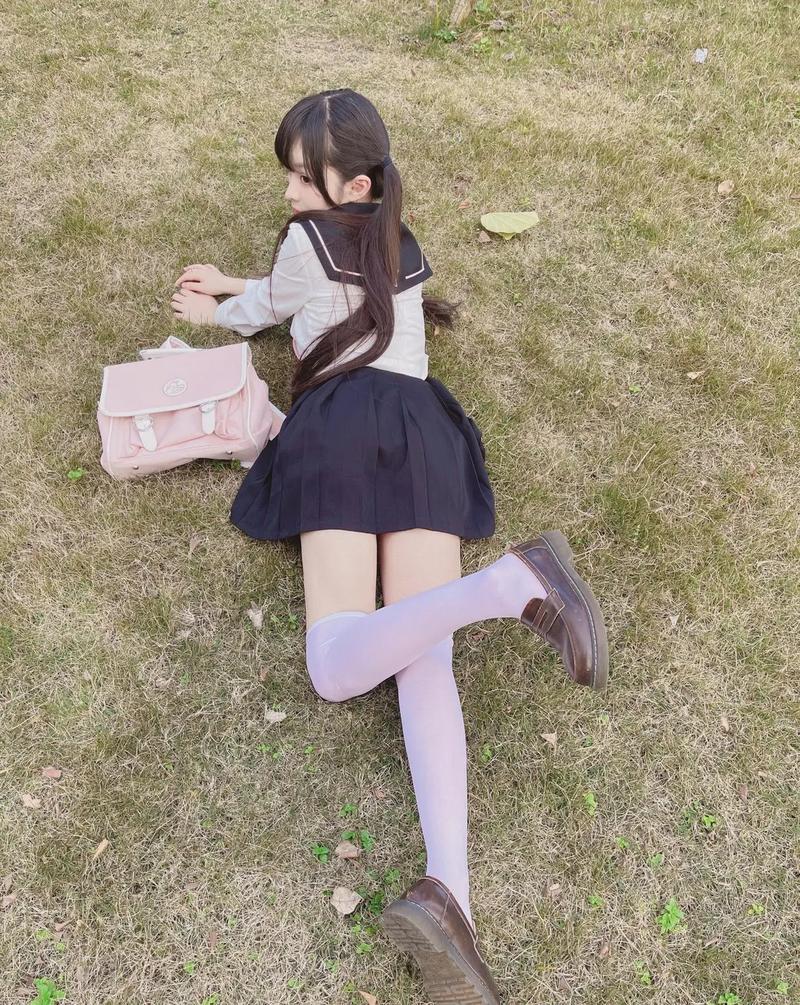 白丝双马尾最简单三个步骤_温柔风双马尾复古辣妹双麻花乖巧低马尾 白丝双马尾最简单三个步骤_温柔风双马尾复古辣妹双麻花乖巧低马尾