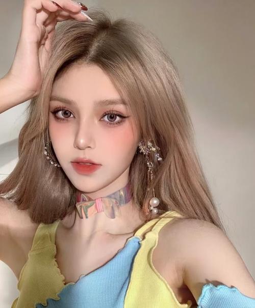 姐妹团化妆是自己化吗_分工协调,打造优雅婚礼妆容 姐妹团化妆是自己化吗_分工协调,打造优雅婚礼妆容