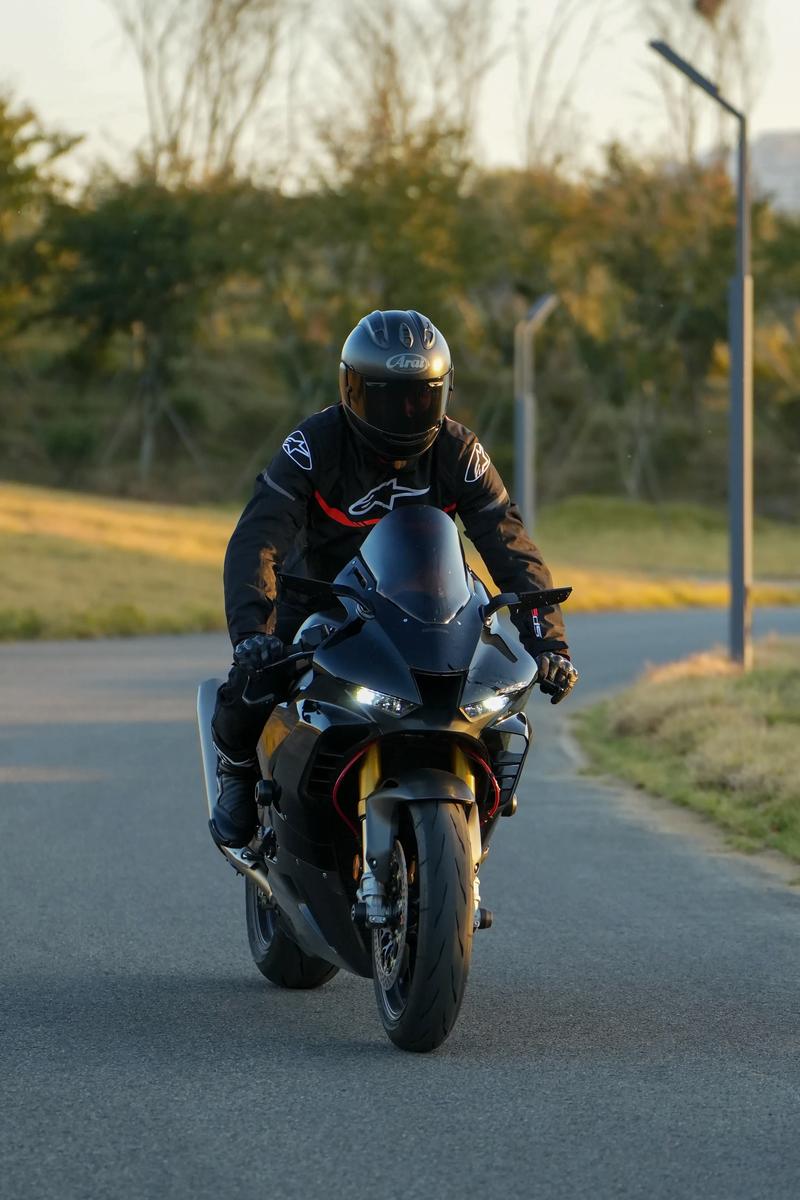 a星52码骑行服适合多大_骑行服选对码,舒适骑行不费力 a星52码骑行服适合多大_骑行服选对码,舒适骑行不费力