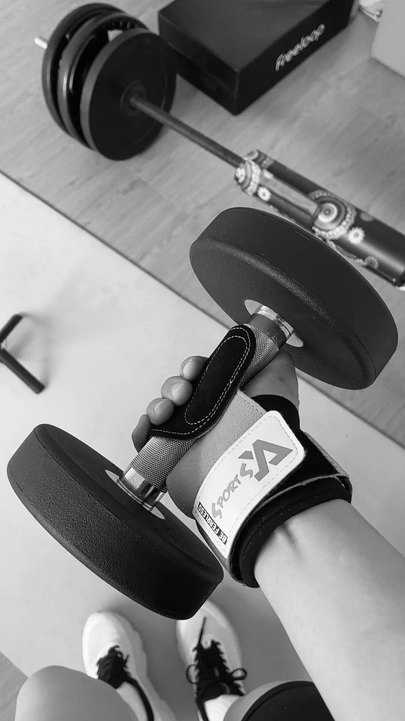 拿在手上的健身器材_便携健身好帮手,增强臂力,促进骨骼发育 拿在手上的健身器材_便携健身好帮手,增强臂力,促进骨骼发育