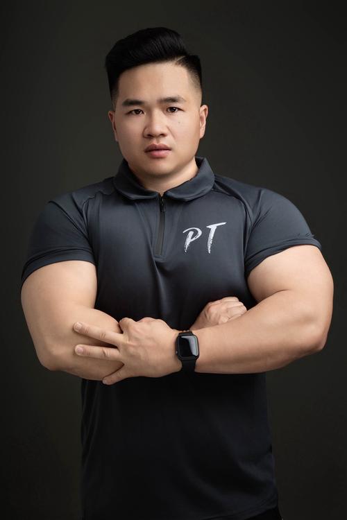 男私家健身教练_选肌肉男还是小鲜肉教练？多样课程优惠多！