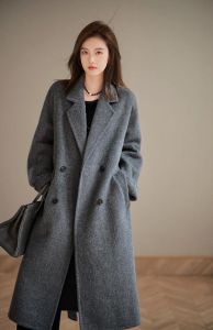 模特秋冬穿搭时髦韩系_基础款显气质，层次感强又温柔