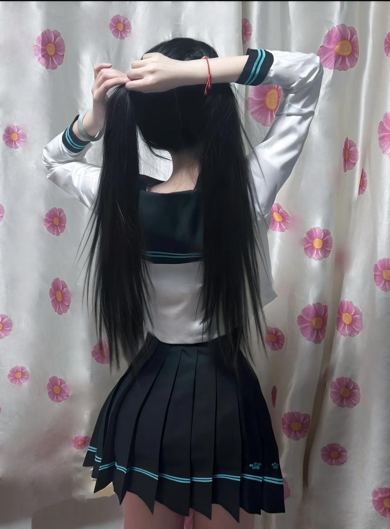 超萌双马尾jk少女的日常穿搭_双马尾点亮JK制服，个性十足！