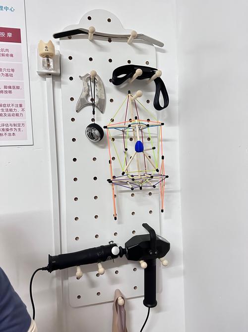 反屈伸训练器怎么玩_反屈伸器锻炼大腿后侧