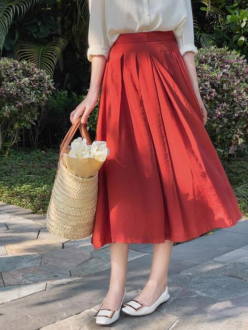 红上衣配白裙子好看吗_红上衣配白裙子,吸睛又优雅显个性 红上衣配白裙子好看吗_红上衣配白裙子,吸睛又优雅显个性