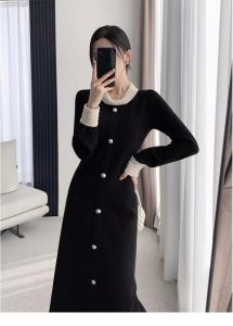 小宝黑色长裙最佳搭配颜色_小黑裙百变穿搭，优雅复古又性感！