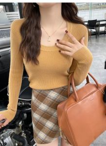 低领毛衣配什么内搭_低领毛衣搭配内搭，时尚又显质感