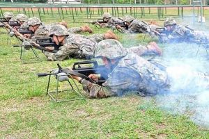 新兵射击训练五步法_站姿瞄准呼吸扣扳机