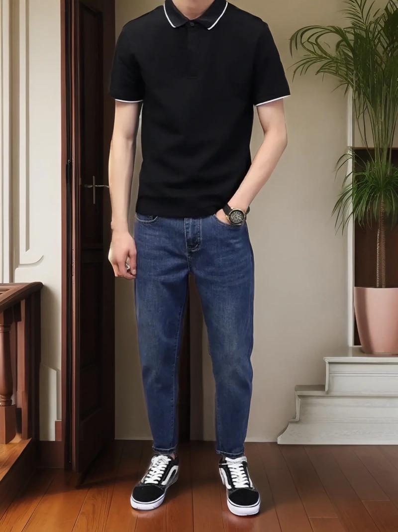 男牛仔裤搭配什么鞋_牛仔裤配白运动鞋，休闲皮鞋显成熟，马丁靴酷感十足！