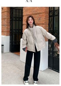 白羽绒服配什么内搭颜色好看_黑白灰红蓝，风格随心变！