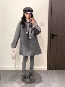 小毛呢配什么外套_小毛呢半裙搭配多款外套，时尚又百搭！