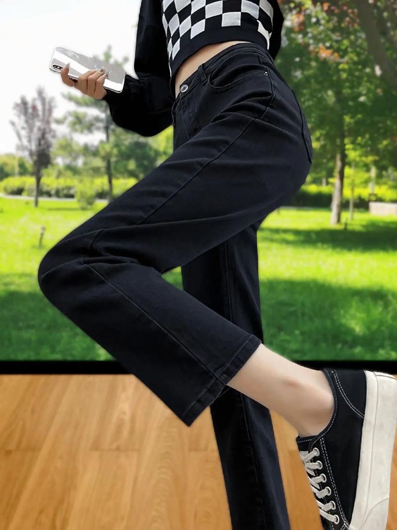 八分烟管裤配什么鞋_通勤休闲复古法式全搞定 八分烟管裤配什么鞋_通勤休闲复古法式全搞定