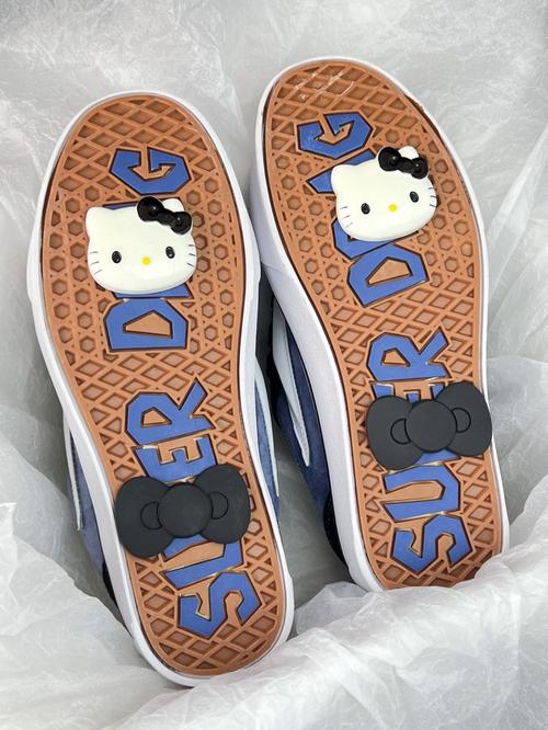 蓝黑色三个最佳配色_百搭显格调,优雅沉稳又奢华 蓝黑色三个最佳配色_百搭显格调,优雅沉稳又奢华