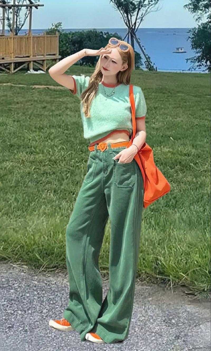绿上衣搭配什么裤子_绿色上衣搭配，风格多又美！