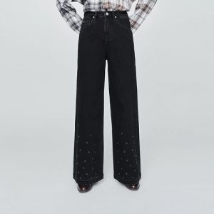 张凌赫灰色裤子适合什么场合穿_灰色裤子显气质，黑色沉闷？穿搭指南看这里！