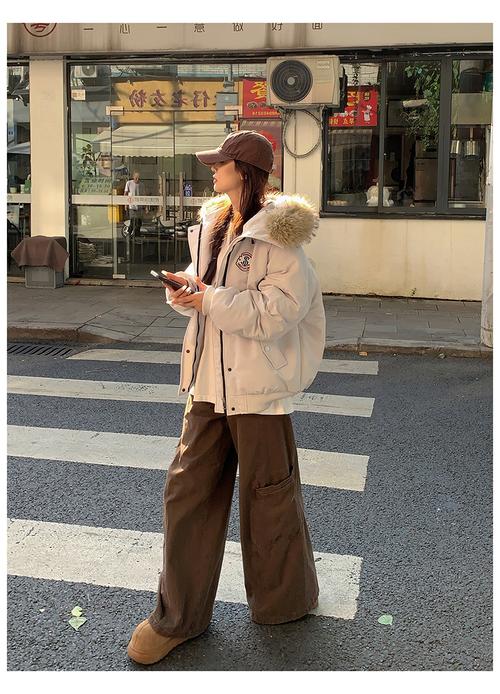 派克服适合多大年龄穿_时尚保暖，百搭防风，皮毛可拆卸