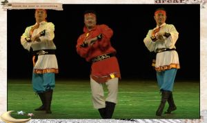 蒙族甩肩部动作要领_蒙古舞甩肩动作要领，豪迈表现力