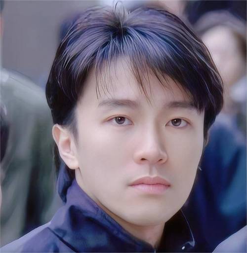 周星驰发型_从飘逸到花白，经典永流传