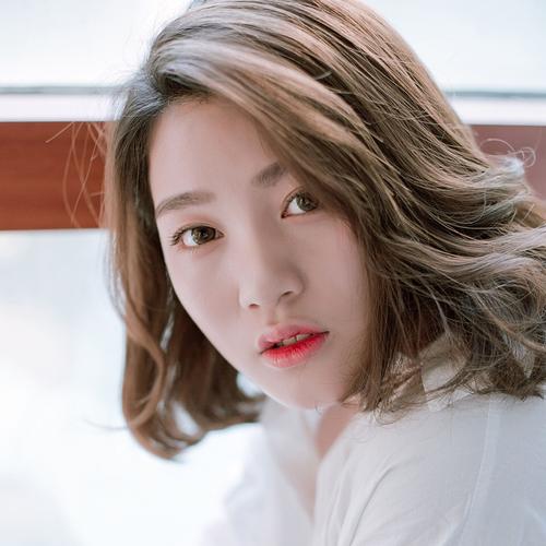 没刘海的女生给人感觉_留住青春感，自信最美！