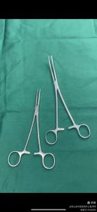 普外科手术器械_止血钳引导钳持针器等及使用要点