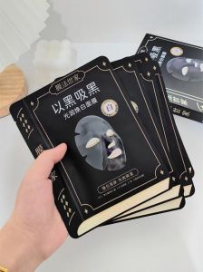 脸黑黄适合白色还是黑色_选对色显白提气色