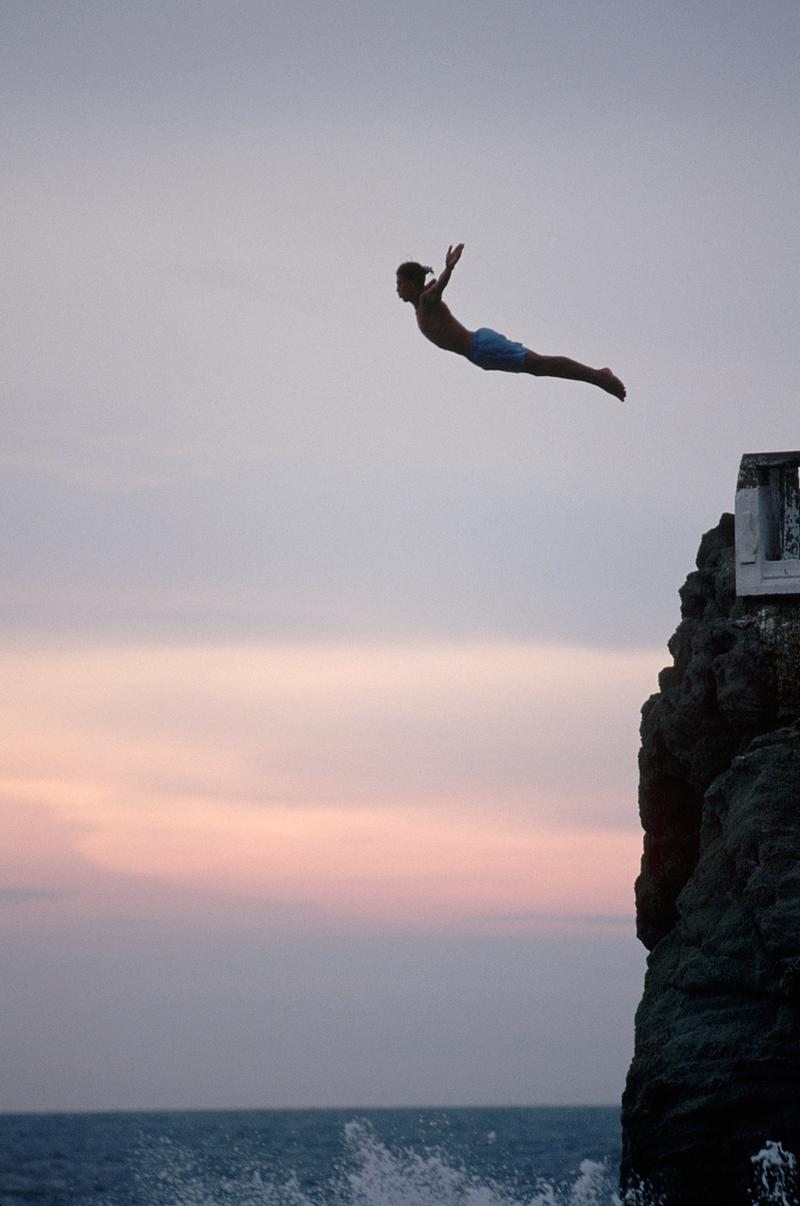 从高处往下跳正确姿势_姿势装备技巧要点 从高处往下跳正确姿势_姿势装备技巧要点