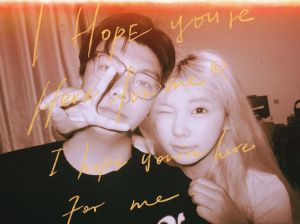 情侣的头发可以系在一起吗_结发传情意，真情胜形式