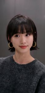 烫个外翻翘的短发_烫外翻短发时尚百搭，修饰脸型显魅力