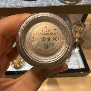 光透靓泽精华霜是什么_百雀羚多款护肤霜，满足不同需求