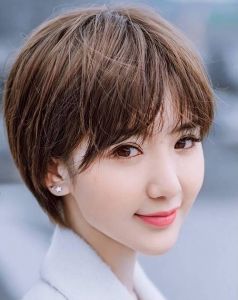 三齐头发型女齐耳短发_齐耳短发时尚百搭，修饰脸型显年轻