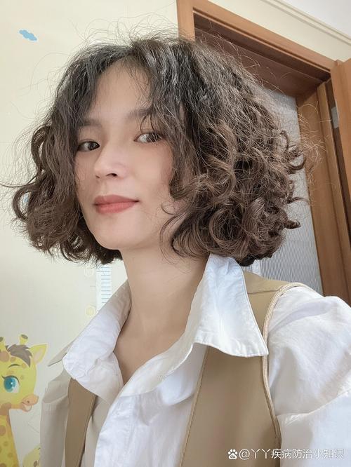 没染过头发为什么发黄_头黄原因多？养发先看这几点！