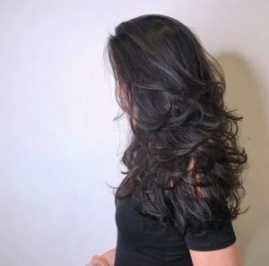 简约c型弯发型_时尚简约，蓬松个性