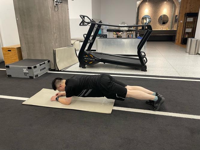 在日常本人努力锻炼_运动强身塑心,减压增活力! 在日常本人努力锻炼_运动强身塑心,减压增活力!