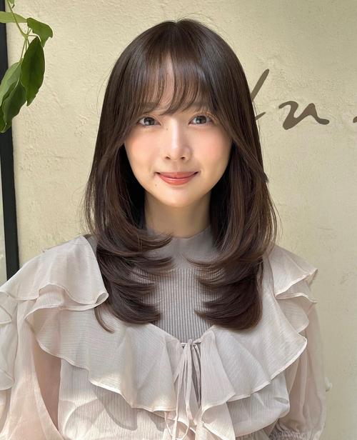 请帮我看看它适合什么发型_选对发型修脸型，气质立马提