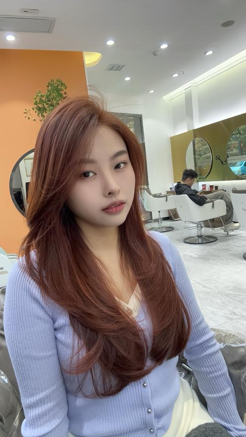 蜜糖色头发适合什么人_低调显白,黄皮友好 蜜糖色头发适合什么人_低调显白,黄皮友好