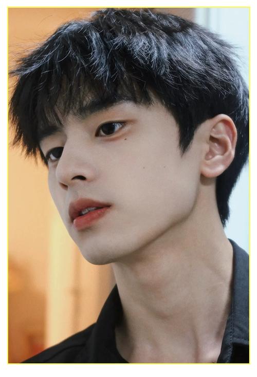 碎齐刘海_时尚修饰脸型,圆脸必备! 碎齐刘海_时尚修饰脸型,圆脸必备!