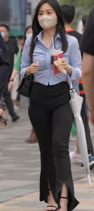 娇小身材黑色开叉裤搭配指南_显瘦显气质，搭配指南