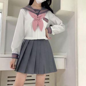 深绀色水手服配什么外套_绀色水手服外套搭配，时尚显层次