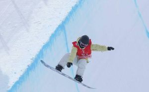 单板滑雪正确姿势_单板前刃后刃站姿要领，稳安全的关键！