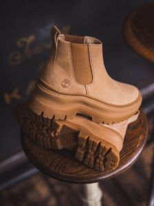 timberland翻靴搭配_百搭时尚翻靴穿搭指南